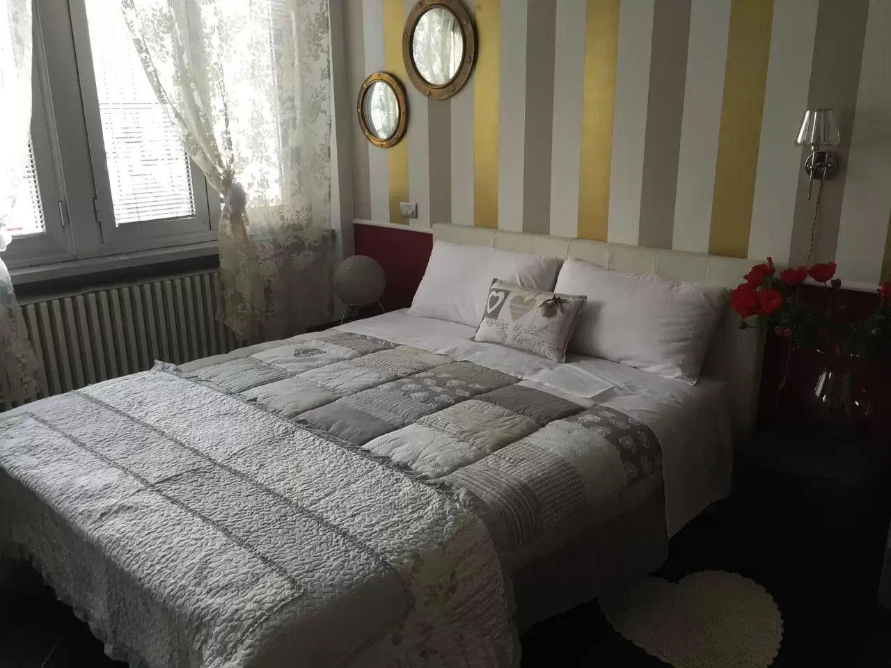 Camera Cat Room di Forte House con letto matrimoniale